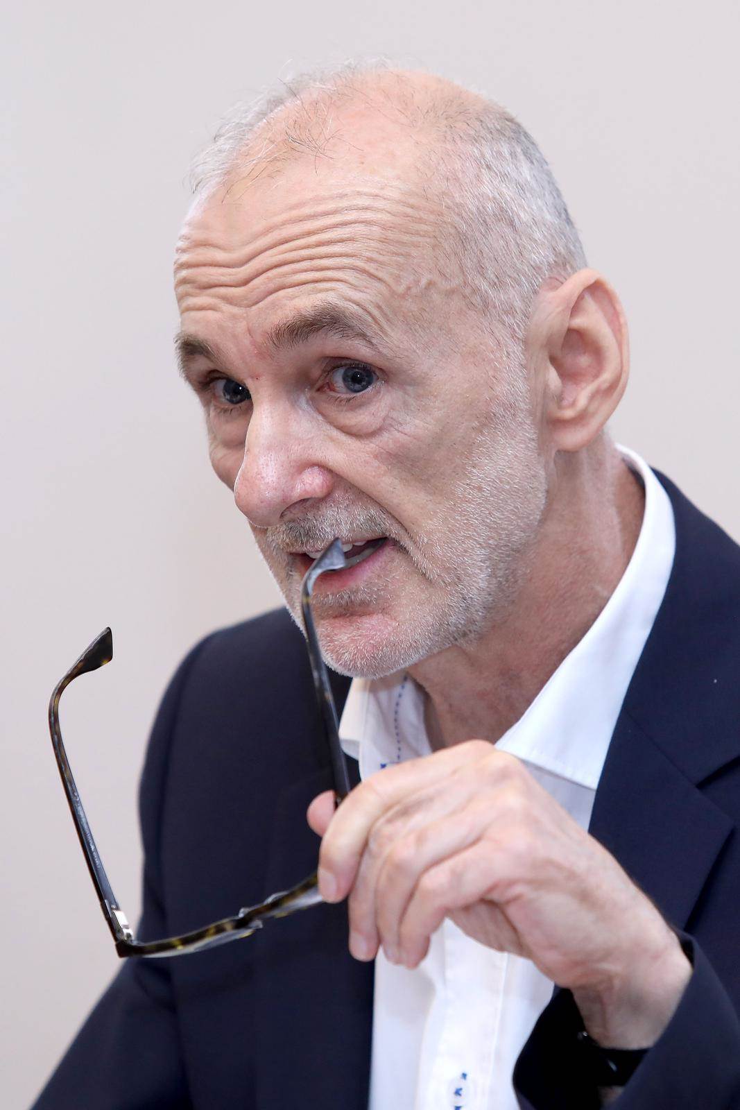 ustavnopravni stručnjak Robert Podolnjak   ustavnopravni stručnjak Robert Podolnjak