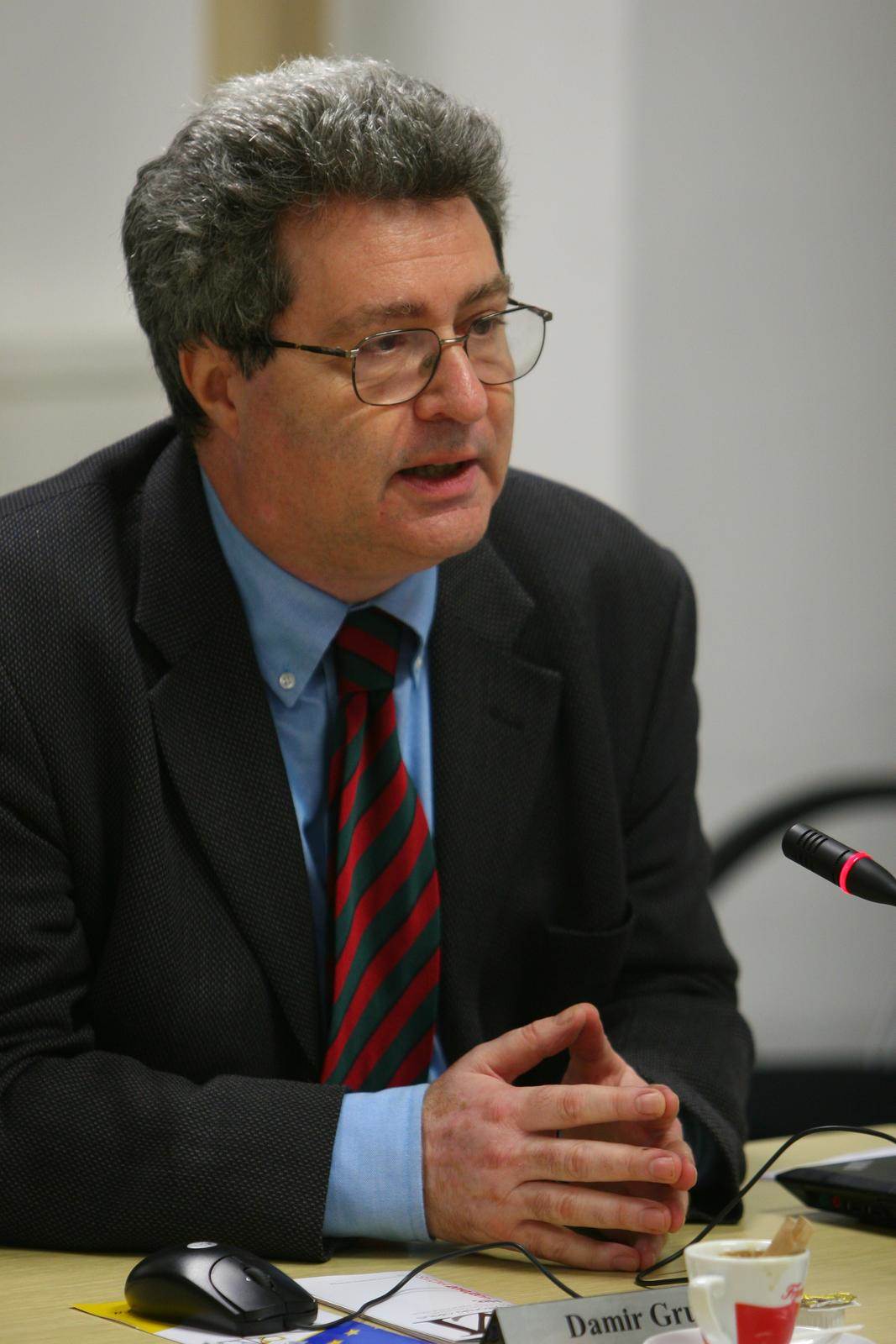 Damir Grubiša   Damir Grubiša