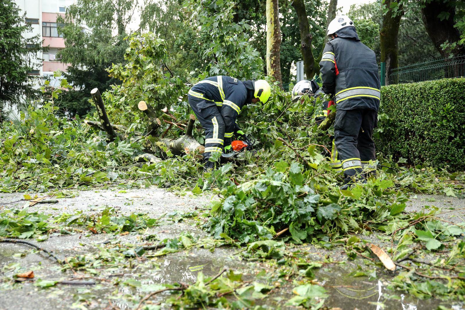 olujno nevrijeme u Zagrebu olujno nevrijeme u Zagrebu
