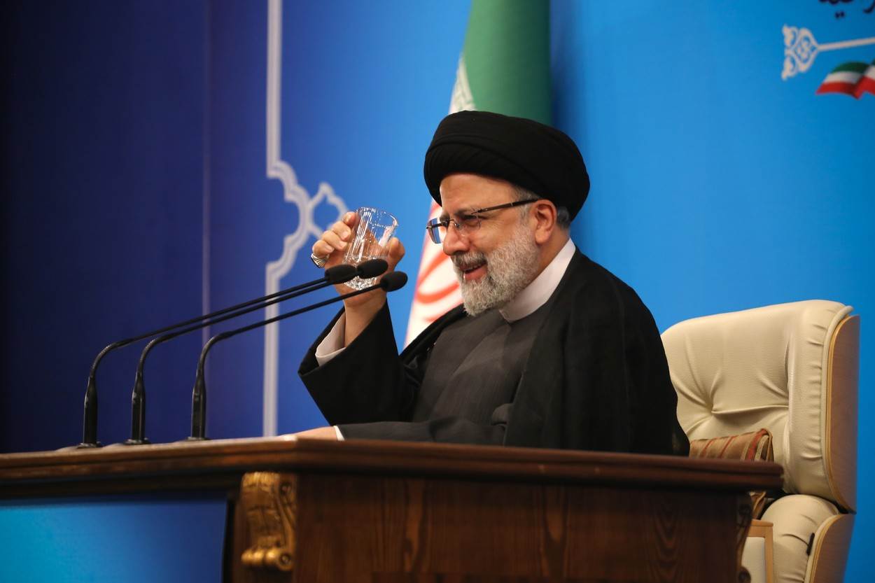  Ebrahim Raisi 