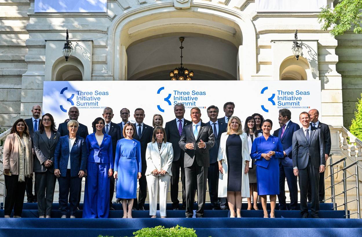 Inicijativa triju mora_summit u Bukureštu Inicijativa triju mora_summit u Bukureštu