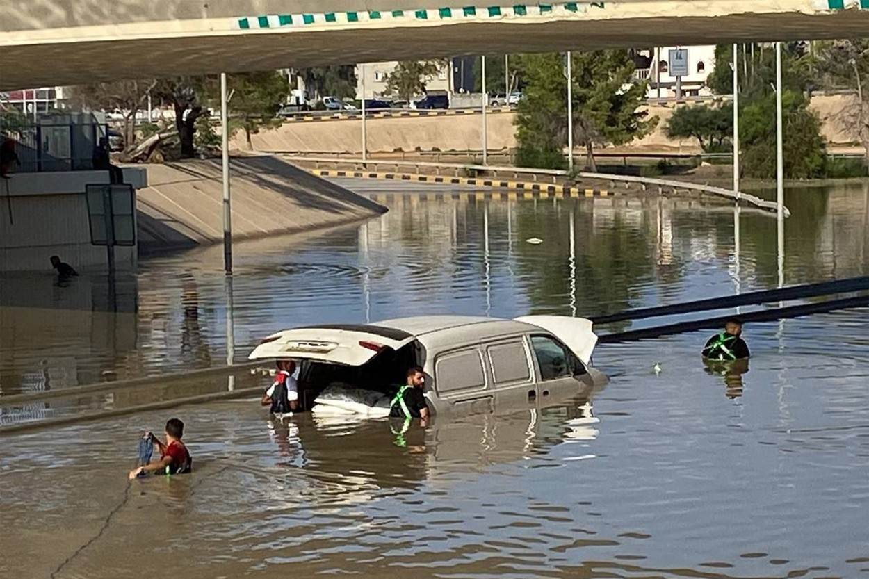  poplavljena Derna u Libiji 