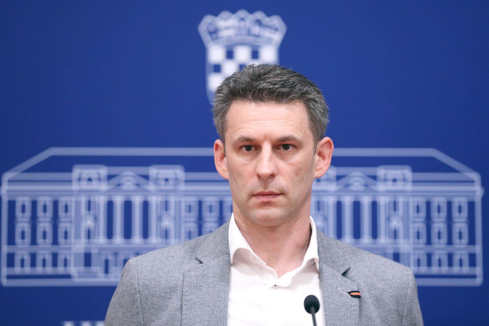 Božo Petrov, Most   Božo Petrov, Most