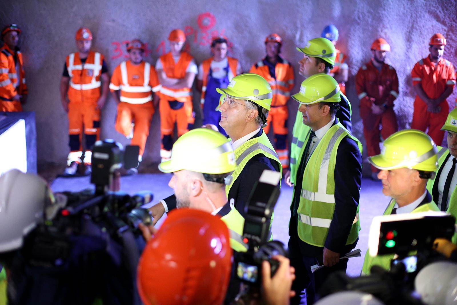  Premijer Andrej Plenković na obilježavanju proboja druge cijevi tunela Učka 