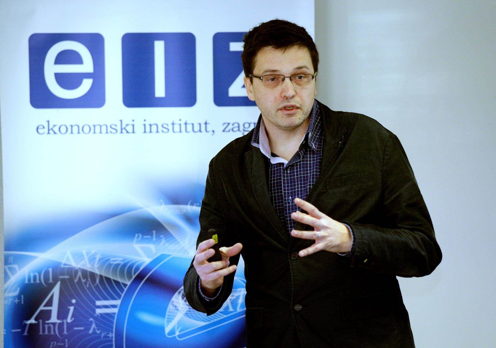  Zoran Aralica, Ekonomski institut Zagreb 