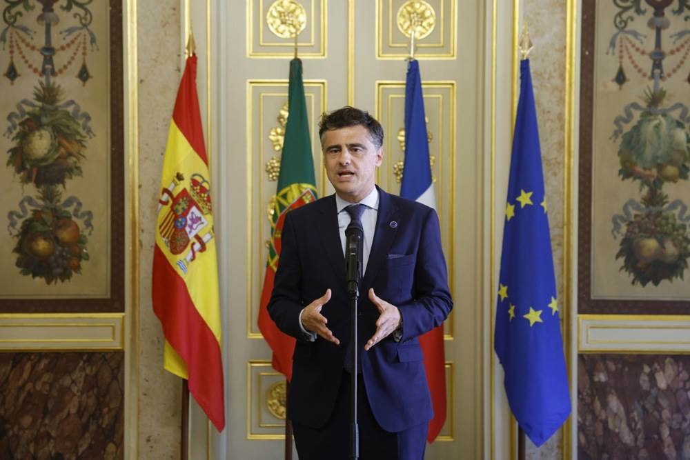 11542312.jpg   11542312.jpg