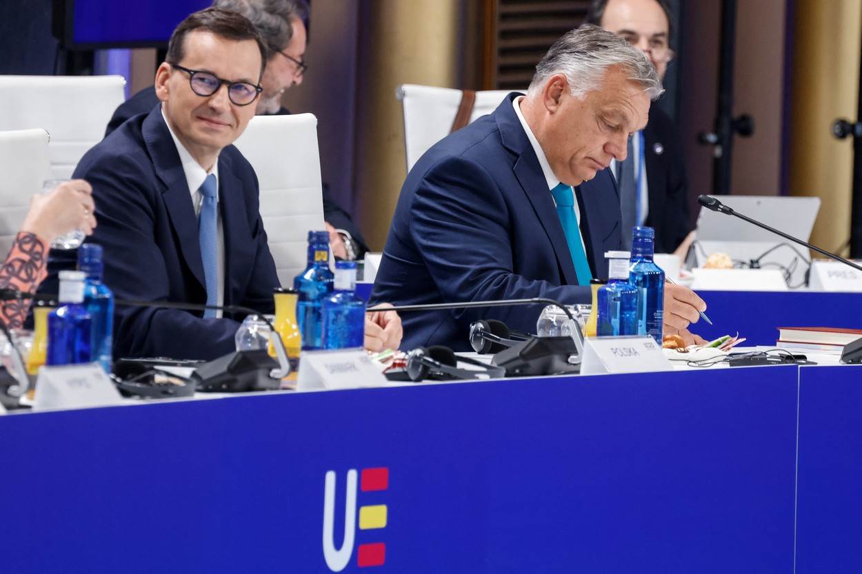 Mateusz Morawiecki i Viktor Orban Mateusz Morawiecki i Viktor Orban
