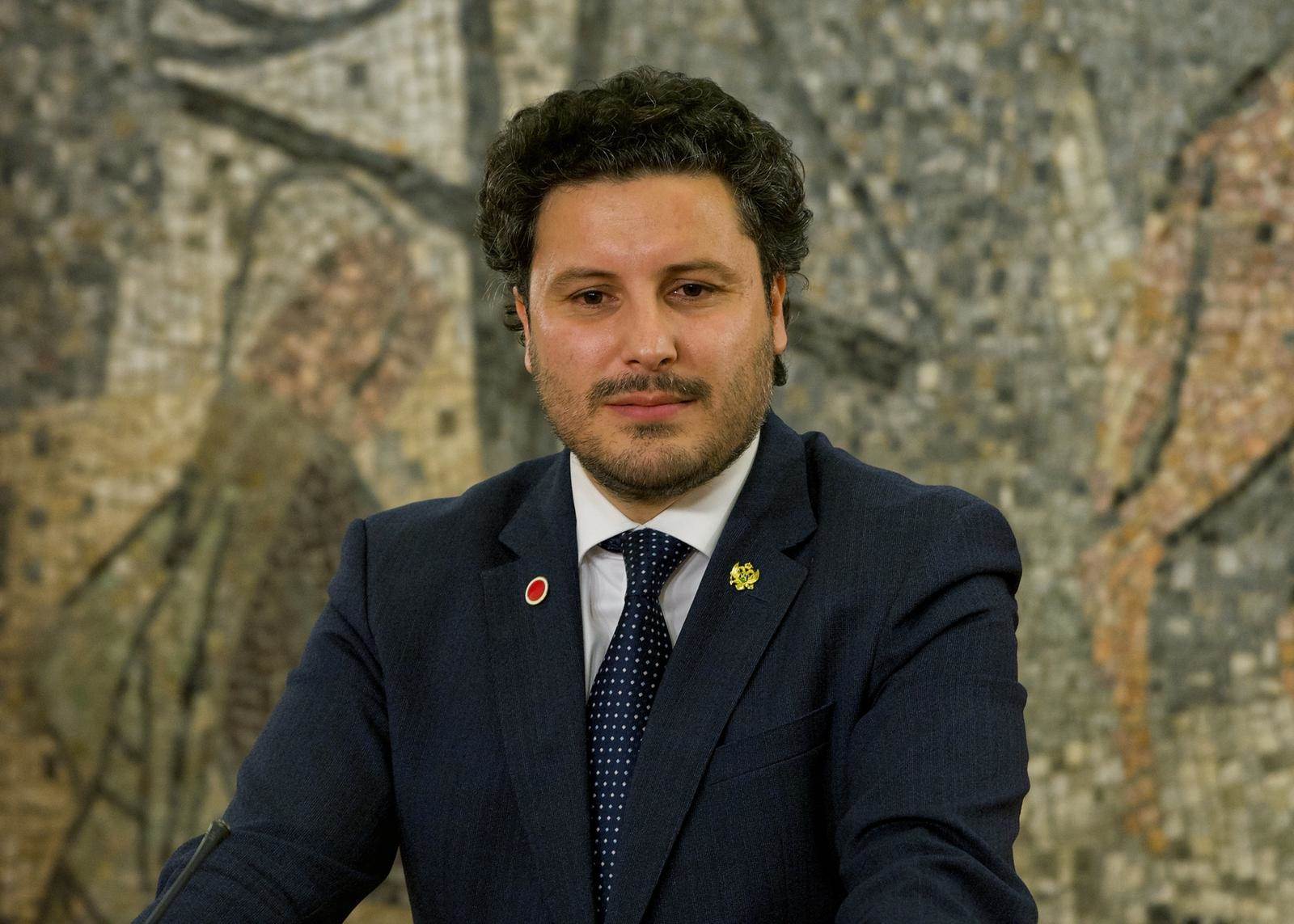 Dritan Abazović Dritan Abazović