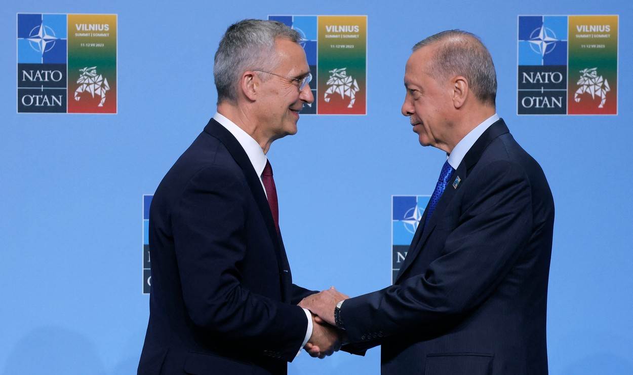  Glavni tajnik NATO-a Jens Stoltenberg i turski predsjednik Recep Tayyip Erdogan 