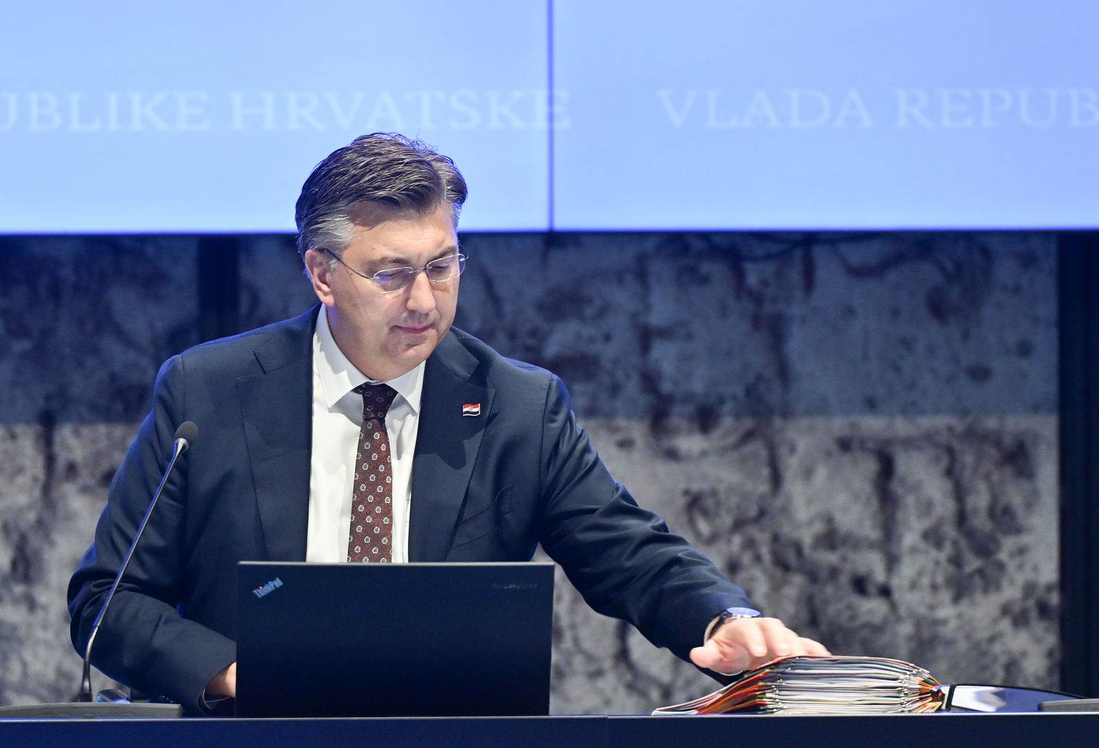 Premijer Andrej Plenković na sjednici Vlade Premijer Andrej Plenković na sjednici Vlade
