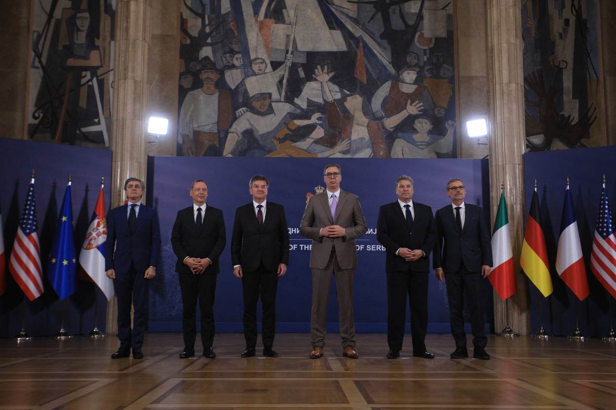 Srbijanski predsjednik Aleksandar Vučić s predstavnicima međunarodne zajednice Srbijanski predsjednik Aleksandar Vučić s predstavnicima međunarodne zajednice