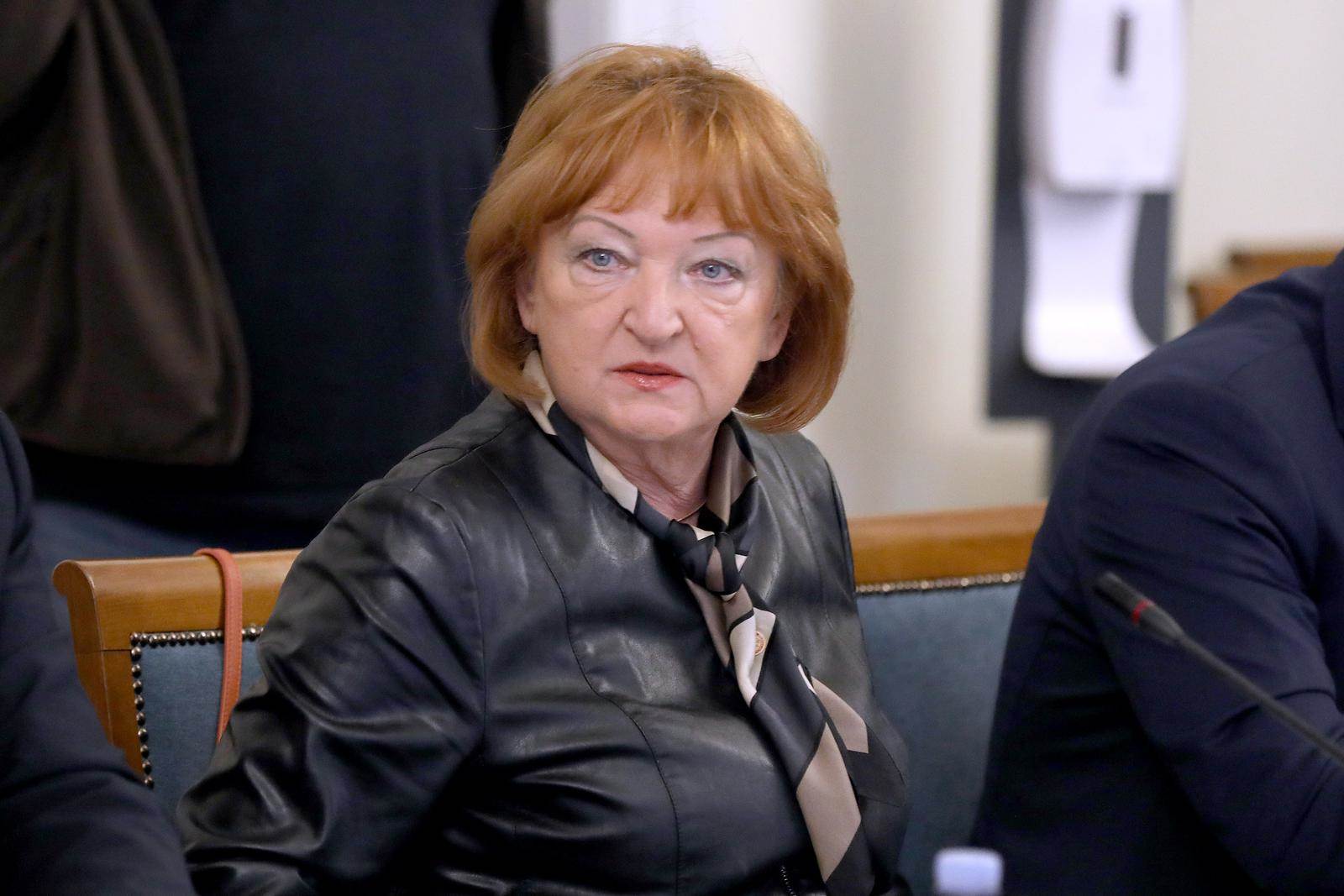 Zlata Hrvoj Šipek Zlata Hrvoj Šipek