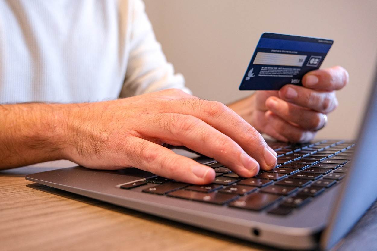 Plaćanje karticom putem interneta Plaćanje karticom putem interneta