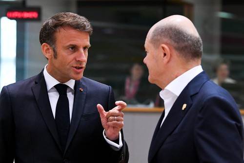  Emmanuel Macron i Olaf Scholz 