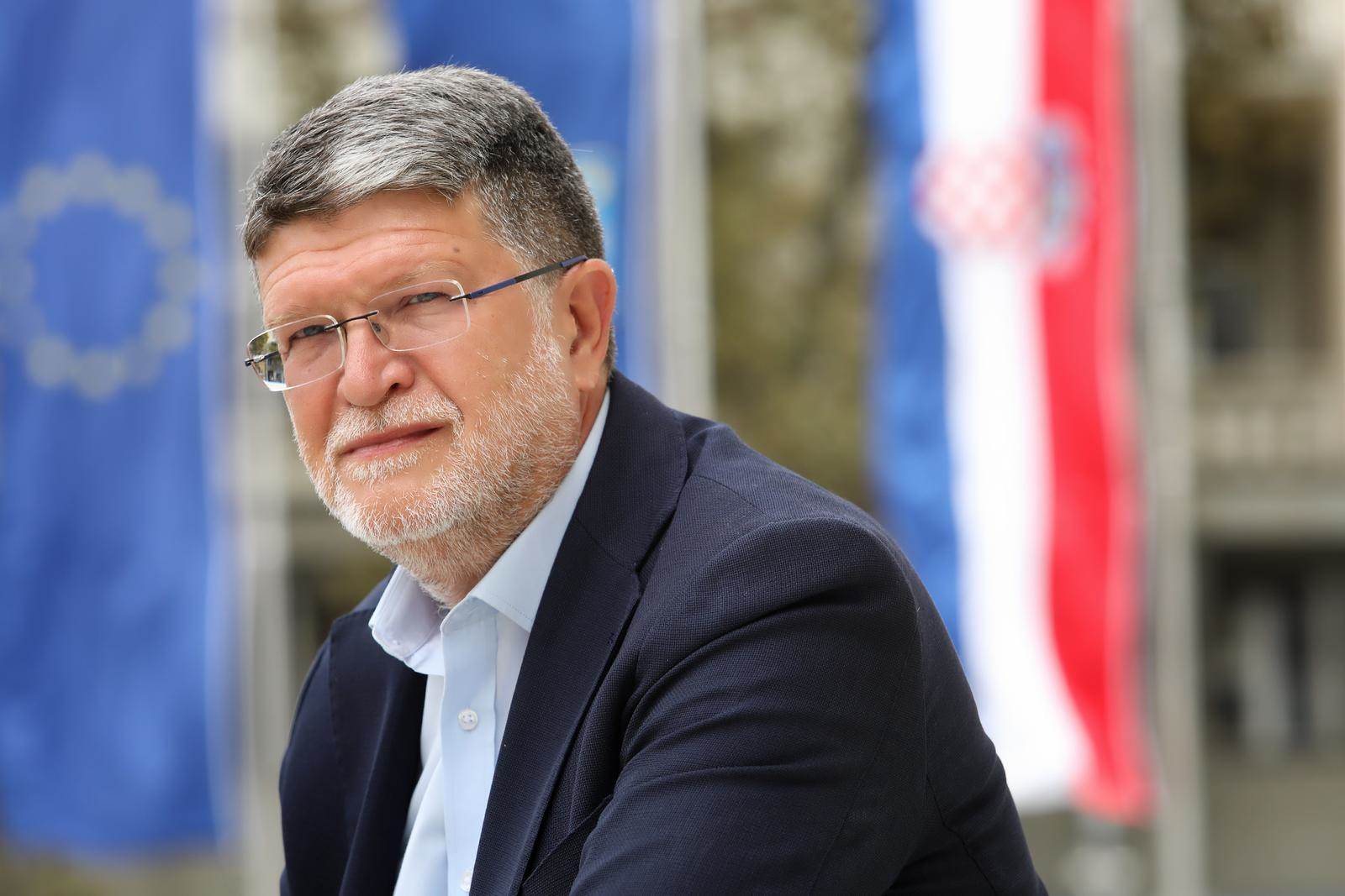 Tonino Picula, hrvatski eurozastupnik   Tonino Picula, hrvatski eurozastupnik