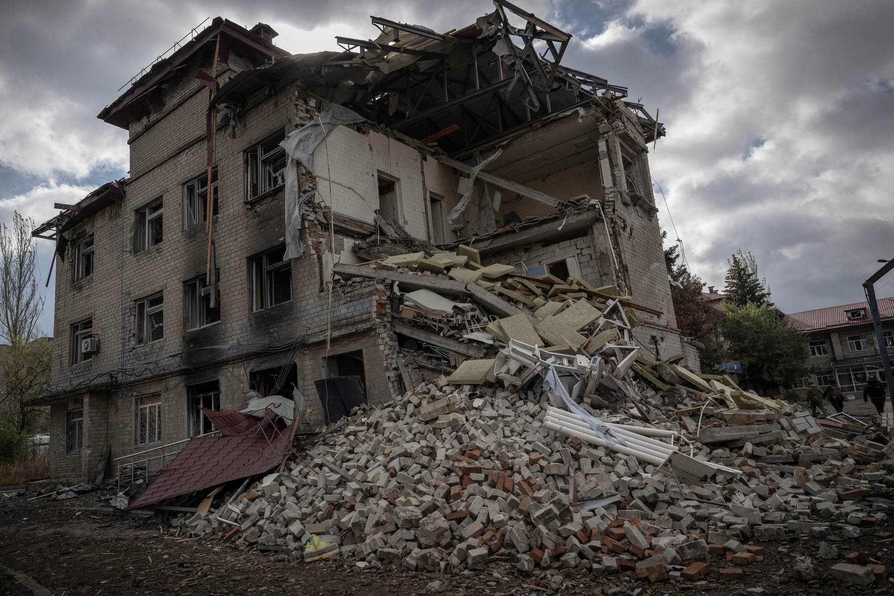 Porušena Avdijivka   Porušena Avdijivka