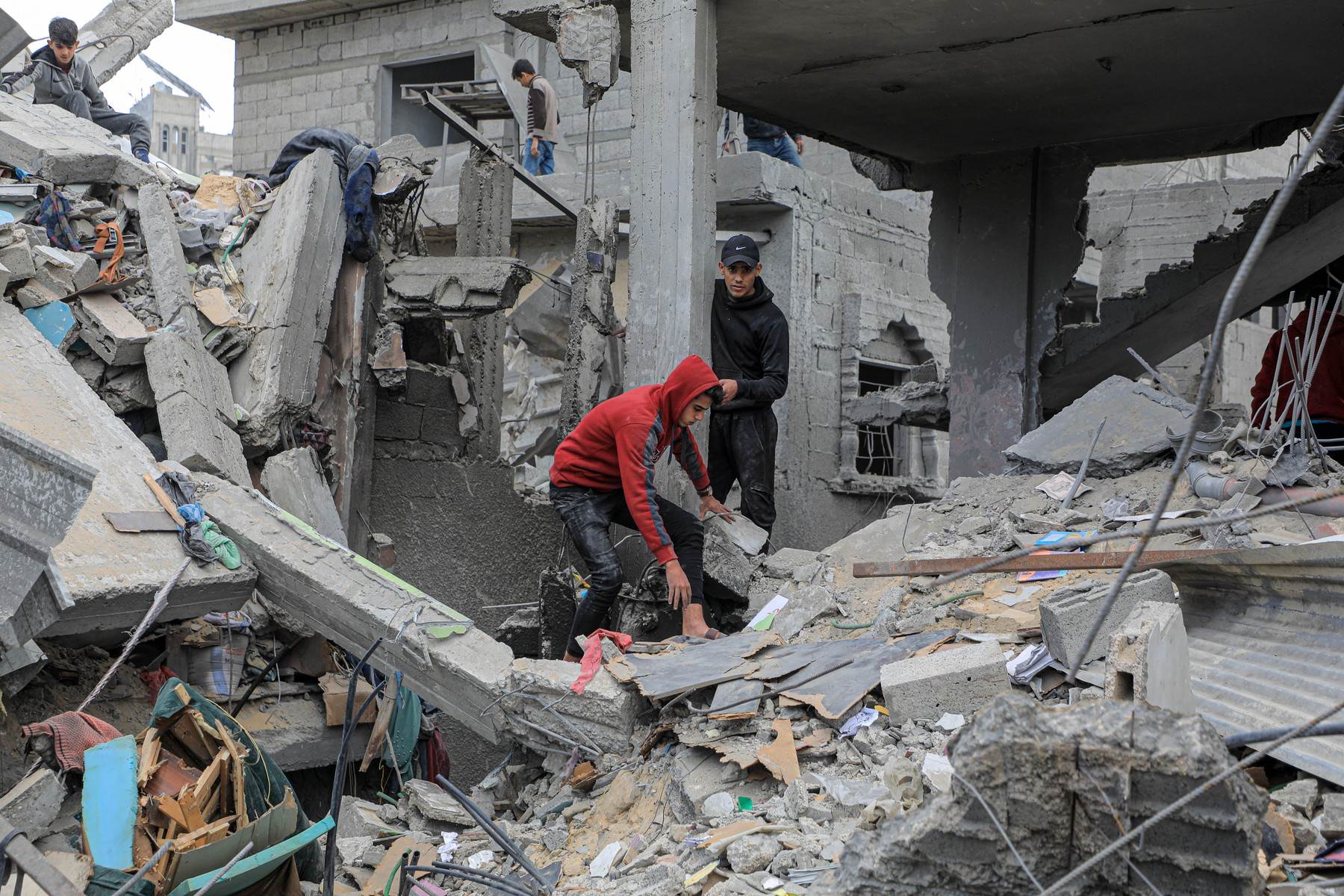 Gaza nakon izraelskog bombardiranja Gaza nakon izraelskog bombardiranja