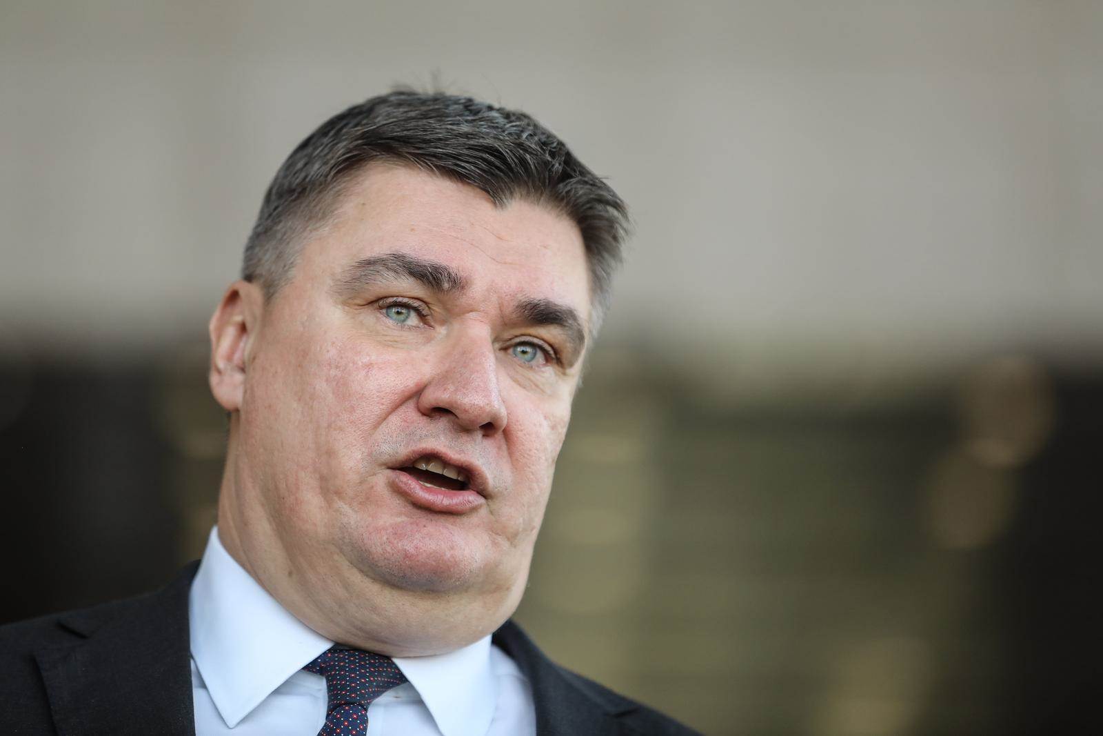 PXL_220223_98442434 (1).jpg   PXL_220223_98442434 (1).jpg