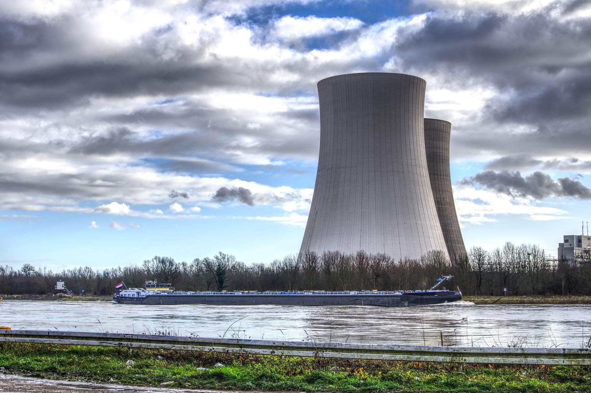 nuclear-power-g3f6968afe_1920.jpg nuclear-power-g3f6968afe_1920.jpg