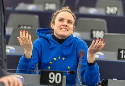 7476708.jpg 7476708.jpg