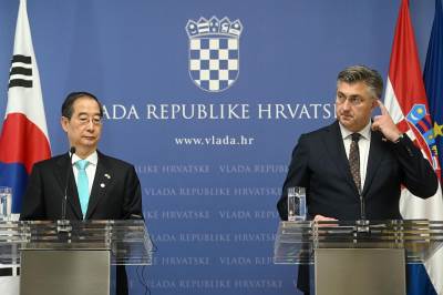 Južnokorejski premijer Han Duck-soo i hrvatski premijer Andrej Plenković  Južnokorejski premijer Han Duck-soo i hrvatski premijer Andrej Plenković