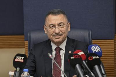 Fuat Oktay, predsjednik Odbora za vanjske poslove turskoga parlamenta Fuat Oktay, predsjednik Odbora za vanjske poslove turskoga parlamenta