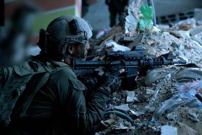 Izraelski vojnik u Gazi 