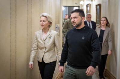 Ursula von der Leyen i Volodimir Zelenski  Ursula von der Leyen i Volodimir Zelenski