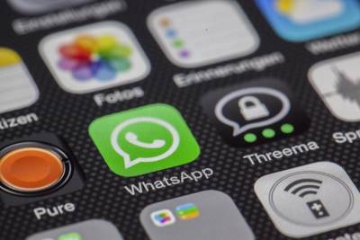 WhatsApp WhatsApp