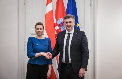 PXL_070323_98701586.jpg  PXL_070323_98701586.jpg