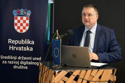 Bernard Gršić  Bernard Gršić