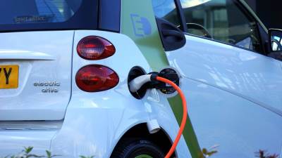 električni automobil  električni automobil
